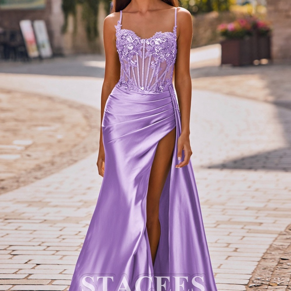 NWT! Elegant Lavender Evening Gown
